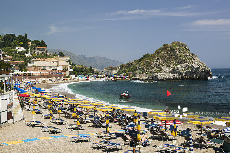 意大利西西里岛陶尔米纳，马扎罗海滩图片素材