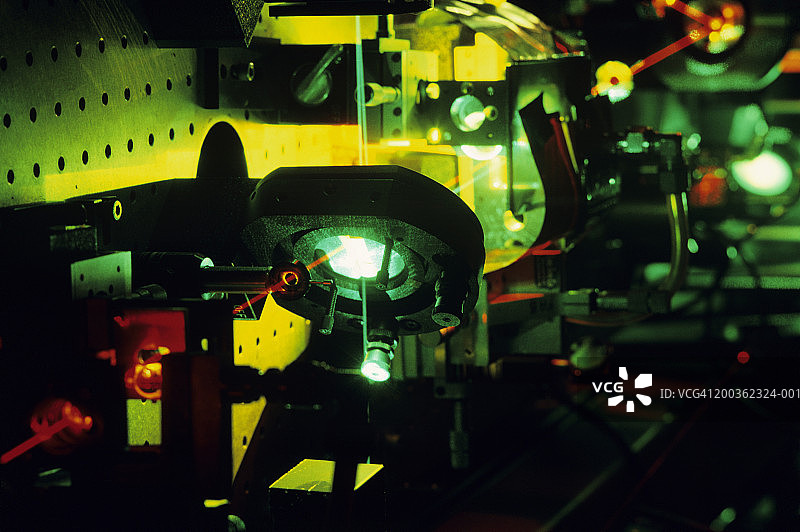 贝尔实验室：染料飞秒激光图片素材