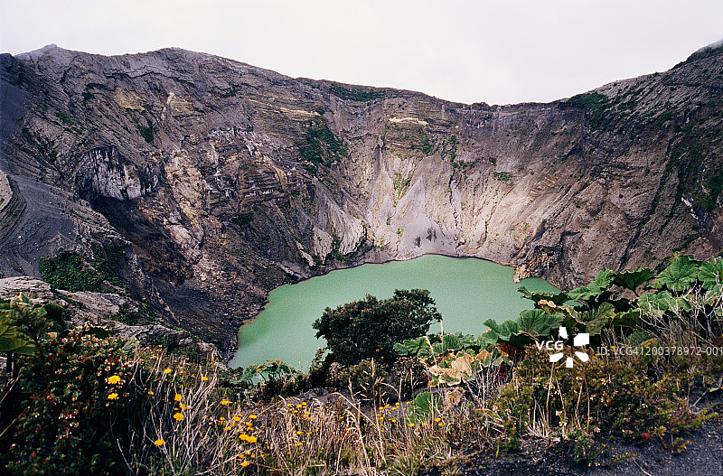哥斯达黎加卡塔戈省伊拉苏火山坑图片素材