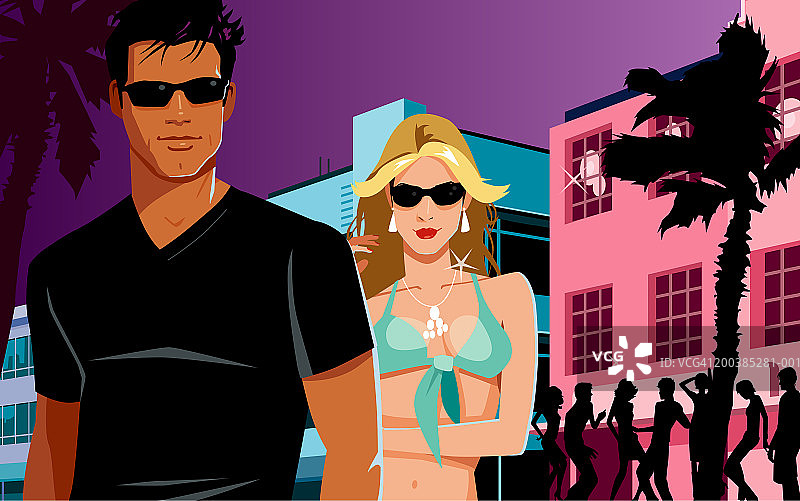 年轻男女戴着太阳镜，人们在背景中跳舞图片素材