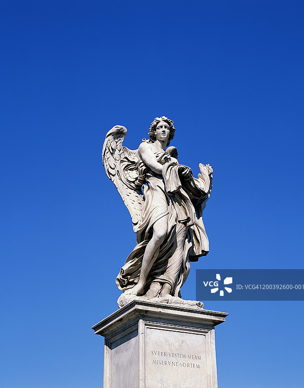 意大利罗马圣天使桥天使雕像图片素材