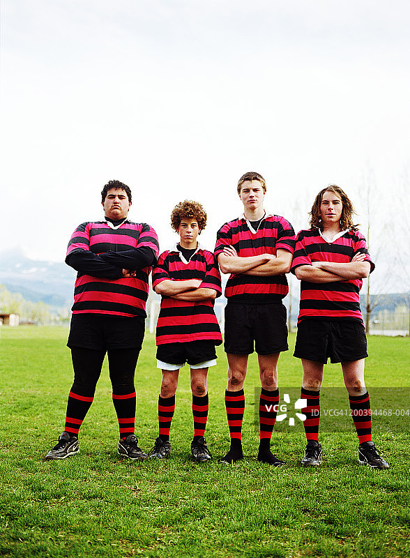 青少年男性（14-18岁）橄榄球运动员肖像图片素材