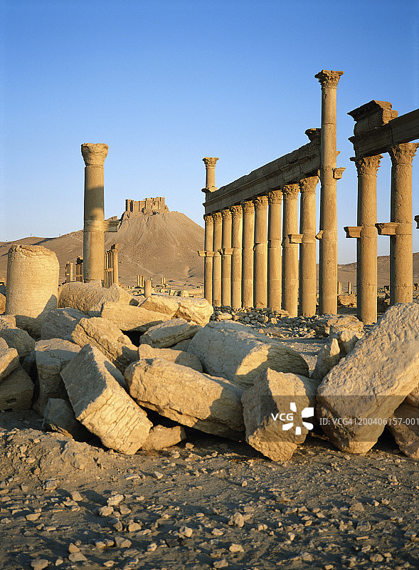 叙利亚帕尔米拉卡尔杜马克斯遗址日出图片素材