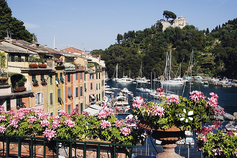 意大利利古里亚大区波托菲诺与布朗城堡图片素材