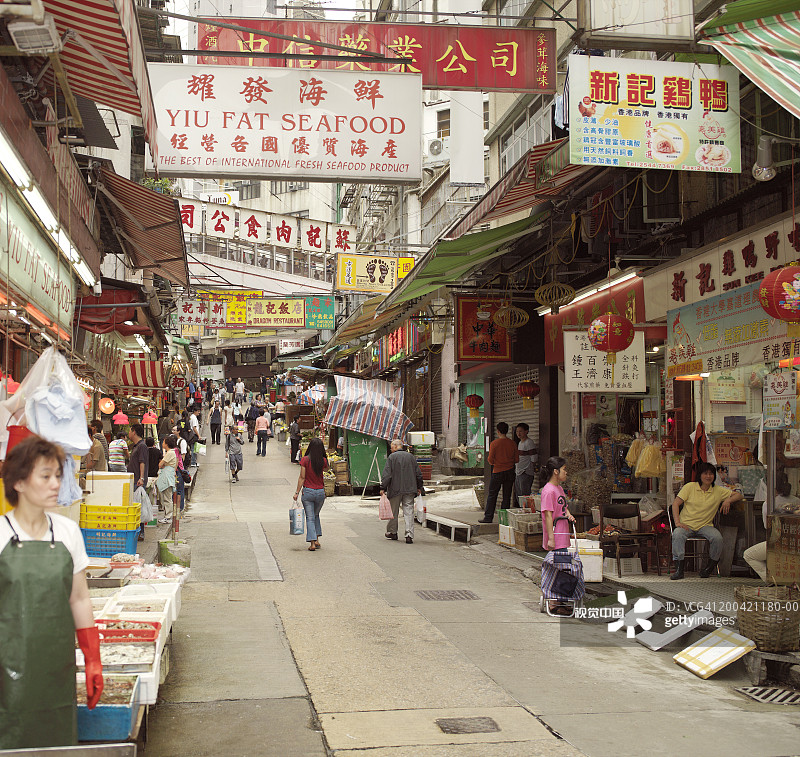 中国香港的 Gage 街市集与人群图片素材