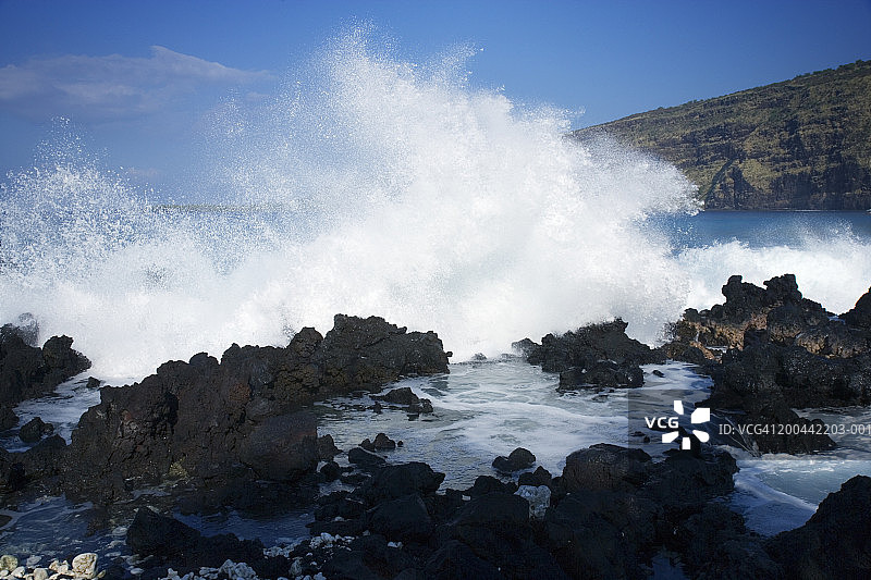 美国夏威夷大岛科纳海岸，基阿拉凯夸海湾的波涛图片素材