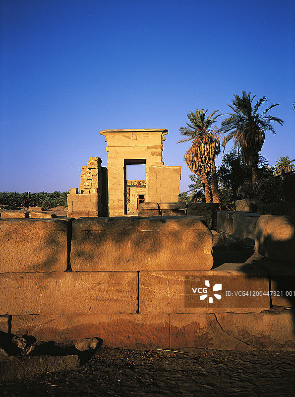 埃及哈里杰绿洲伊壁鸠鲁神庙的黎明图片素材