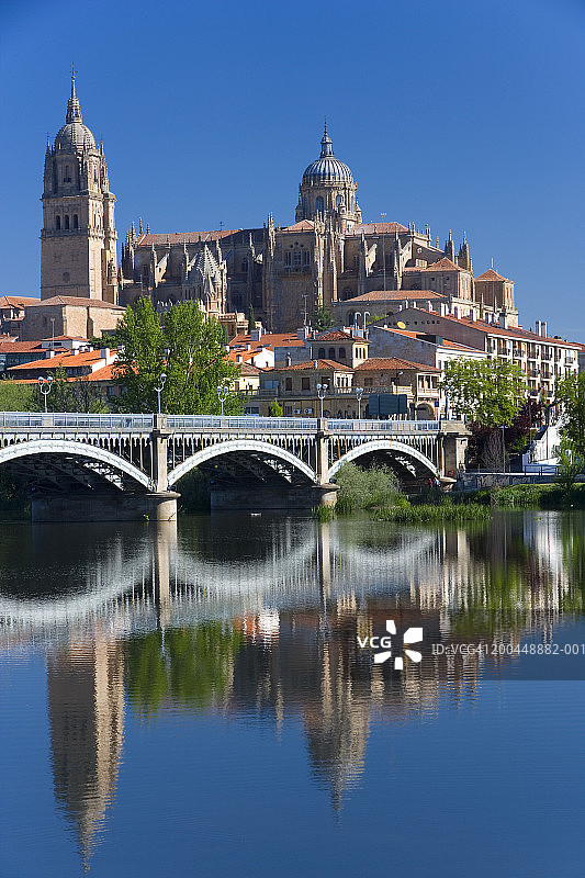 西班牙萨拉曼卡萨拉曼卡城堡和大教堂图片素材