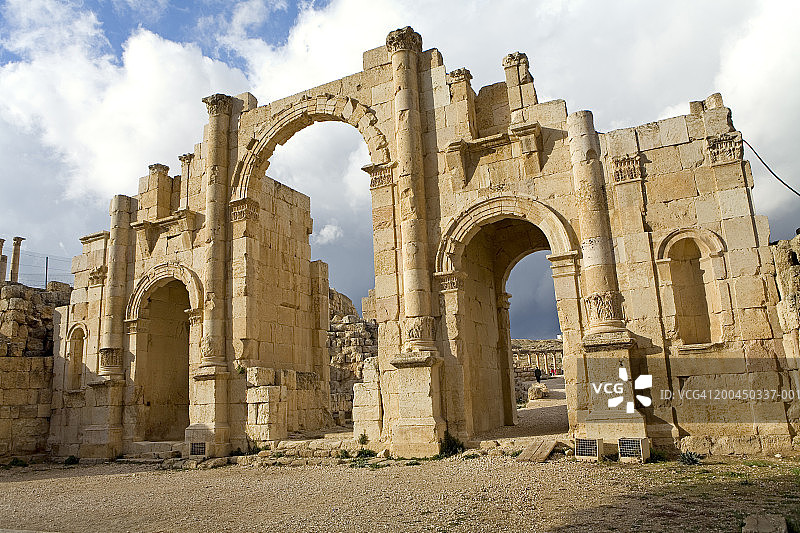 中东约旦杰拉什哈德良拱门图片素材