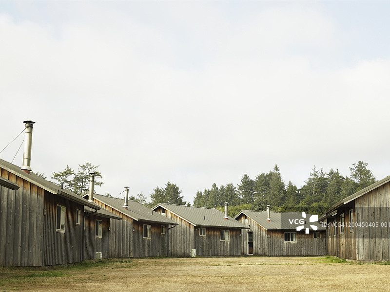 美国华盛顿州卡拉洛奇的并排小木屋图片素材