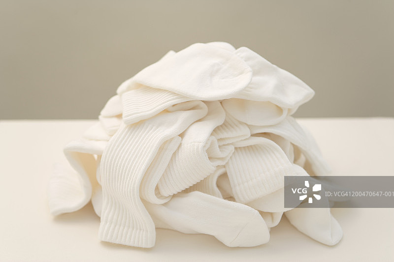白色筒袜堆图片素材