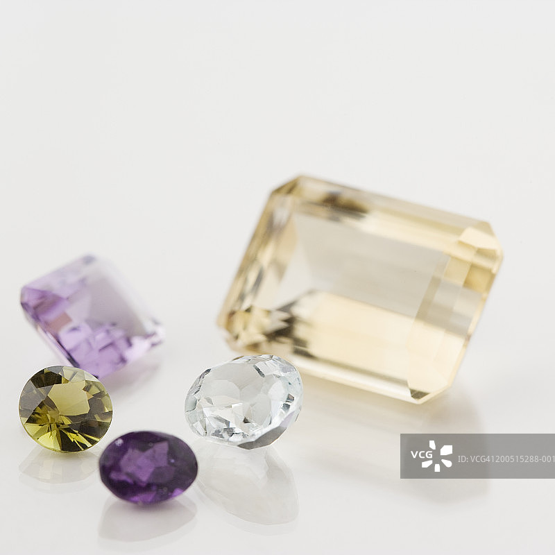 特写：少量宝石图片素材