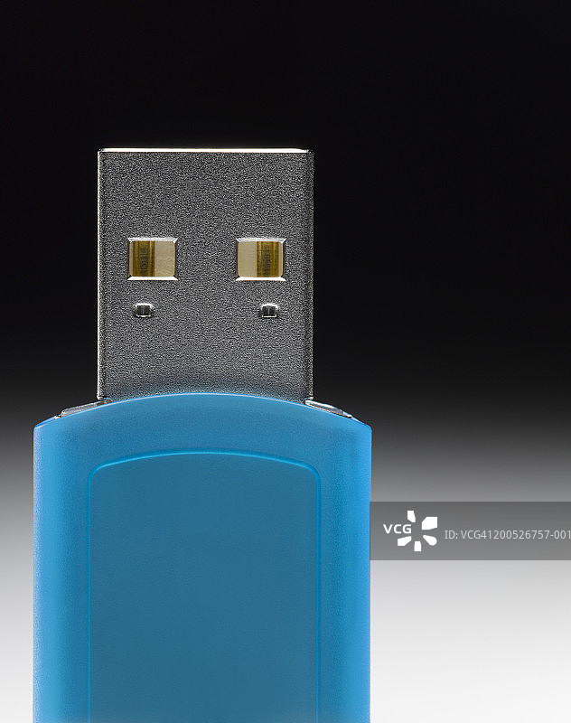 蓝色USB闪存盘特写（静物）图片素材