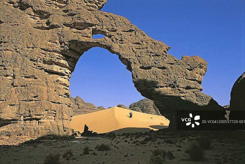 阿尔及利亚，图阿雷格，塔西利·阿杰尔，撒哈拉沙漠，岩层图片素材