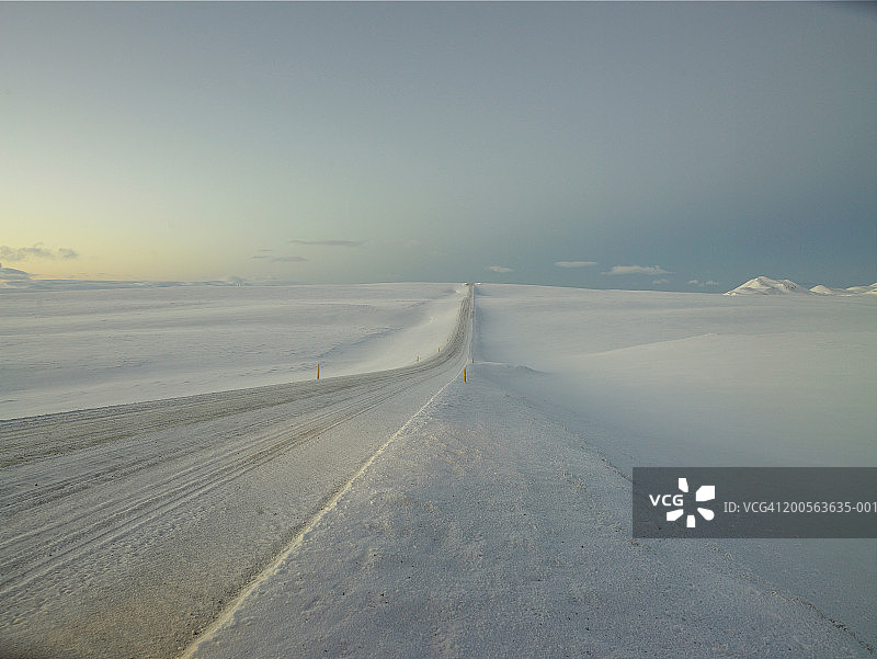 冬季的国道图片素材
