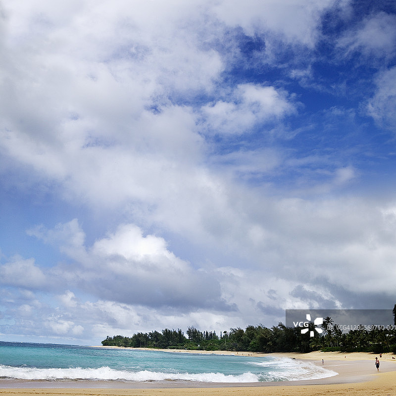 在阿尼尼海滩公园的两人图片素材
