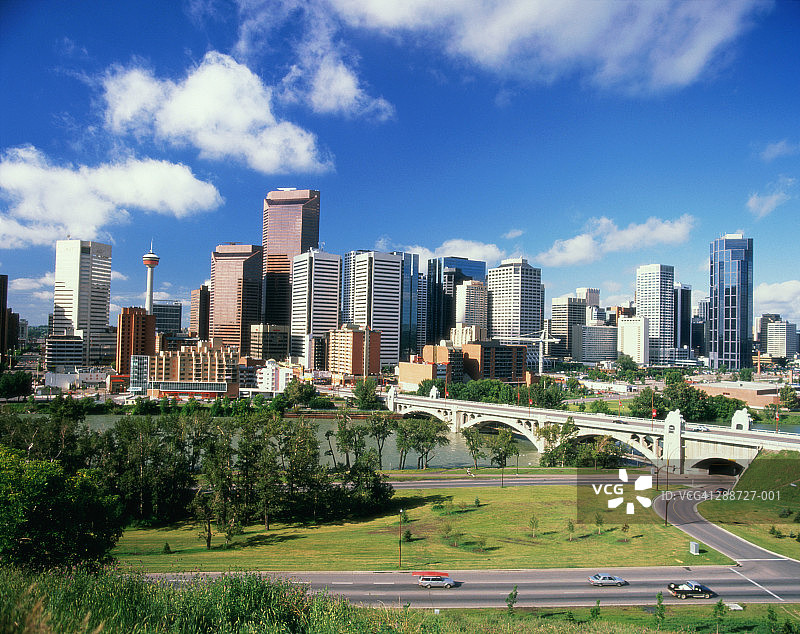 加拿大大阿尔伯塔省卡尔加里城市天际线图片素材