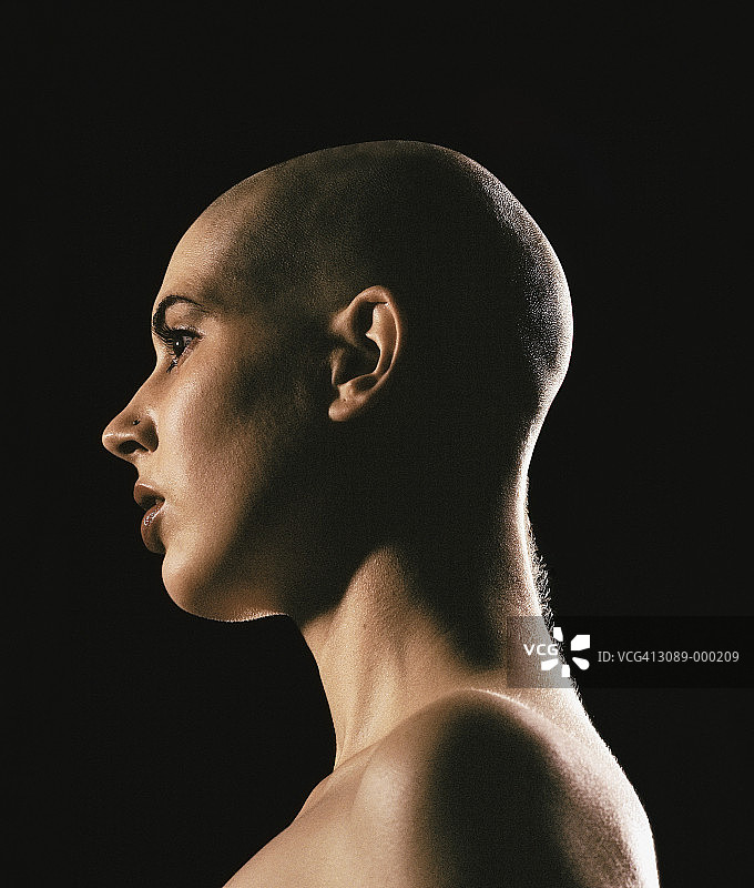 光头女人图片素材