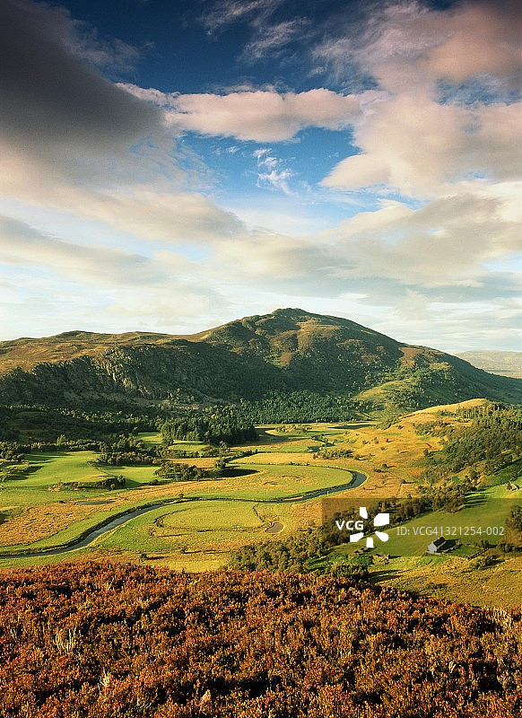 苏格兰斯特拉斯佩地区克雷格杜布山斯佩河谷风光图片素材