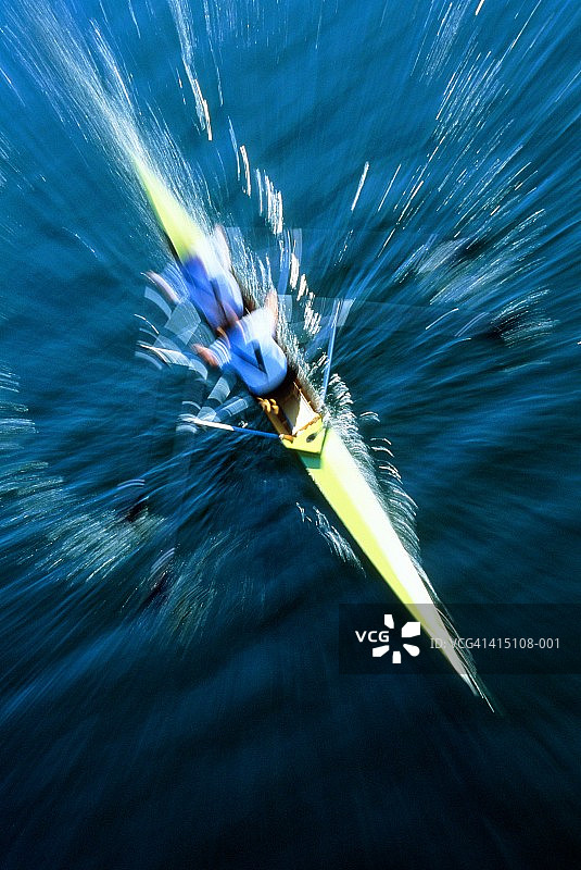 双人赛艇划船特写（变焦效果）图片素材