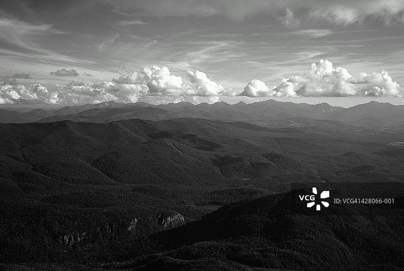 美国纽约阿迪朗达克山脉（黑白调）图片素材