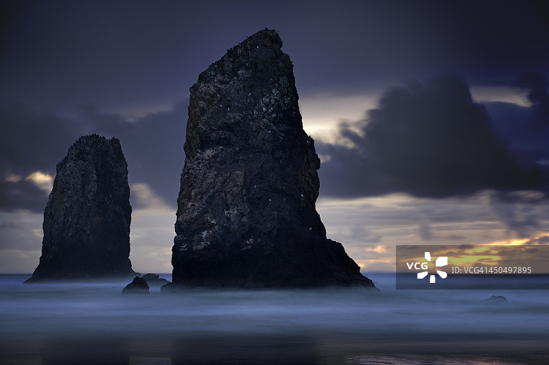 渐入黄昏图片素材