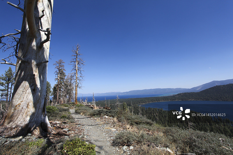 塔拉克山小径入口图片素材