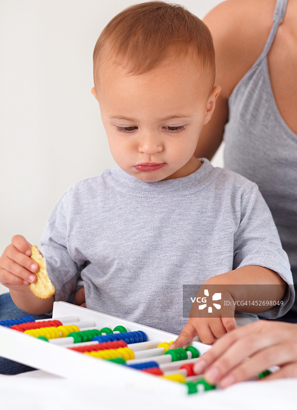 妈妈，我拿到了！图片素材