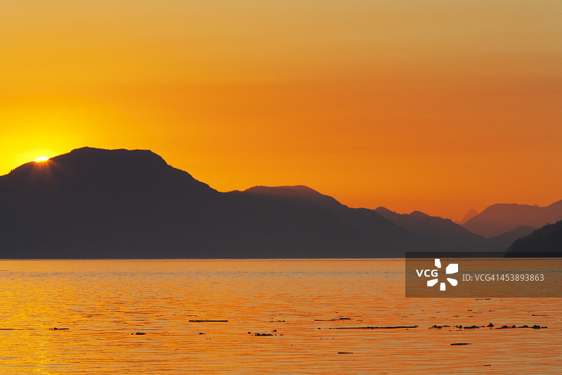 海岸景色日落或日出图片素材