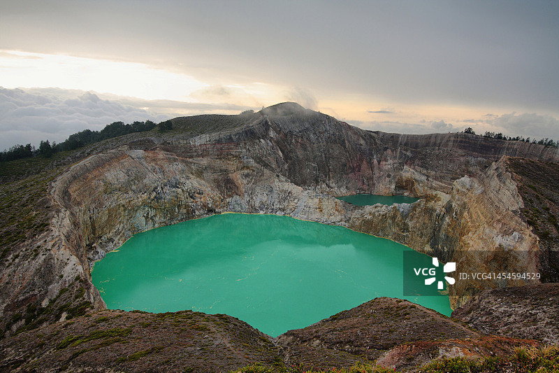 弗洛雷斯岛克里穆图三色湖图片素材