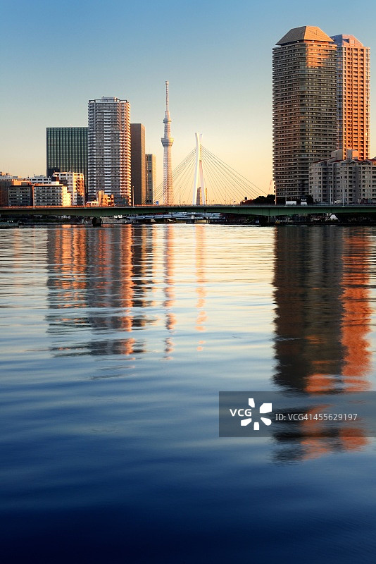 东京隅田川日出图片素材