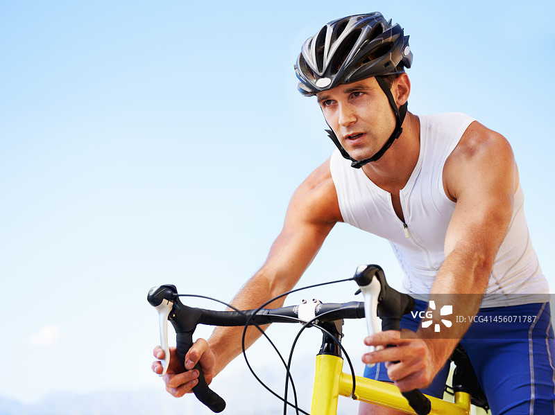 专注于他的旅程图片素材