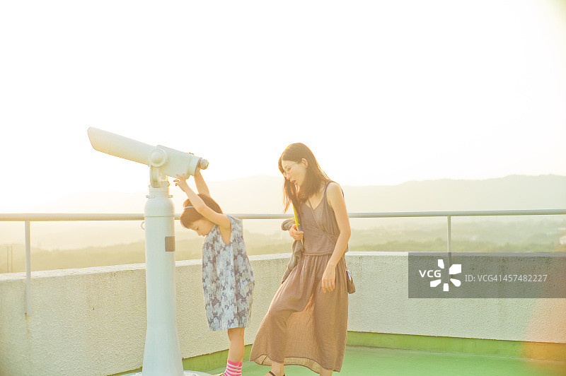 母亲和女儿图片素材