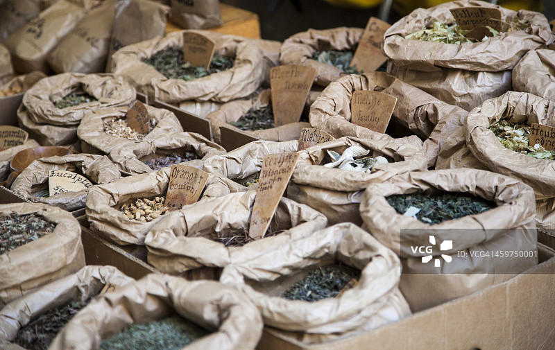 法国的香草和香料市场摊位图片素材