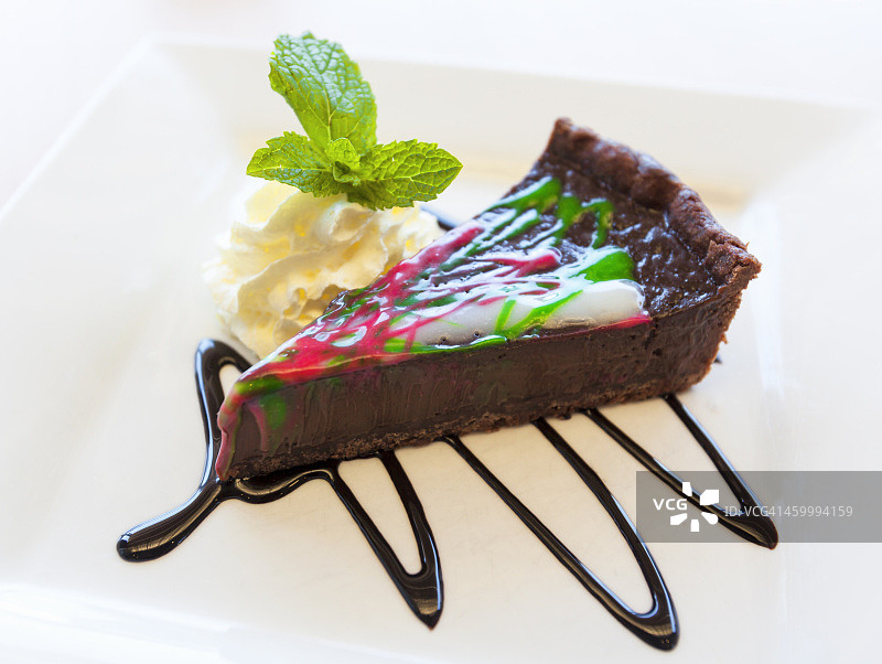 鲜奶油薄荷巧克力蛋糕图片素材