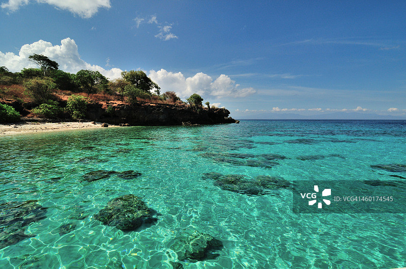 莫约岛波托贾鲁姆海滩图片素材