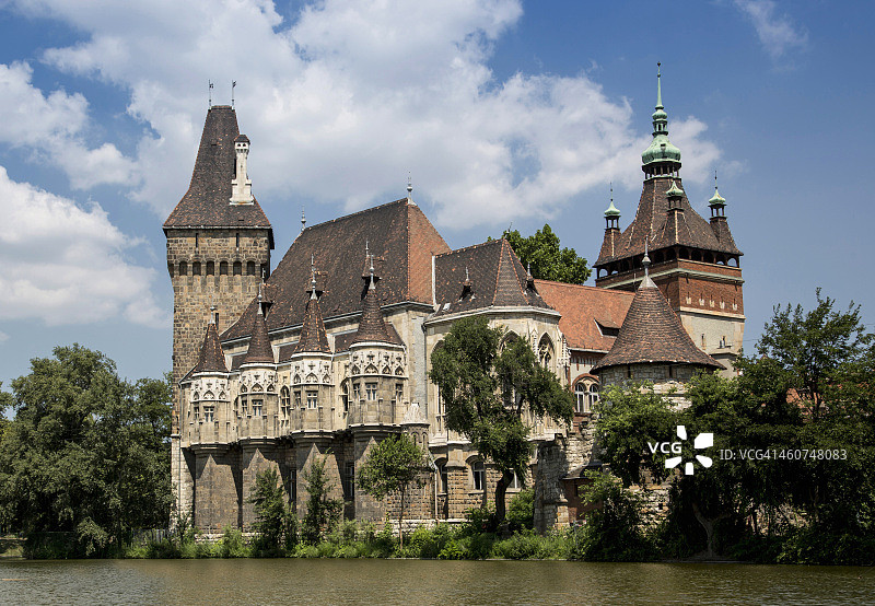 匈牙利城市公园瓦伊达匈牙德城堡图片素材