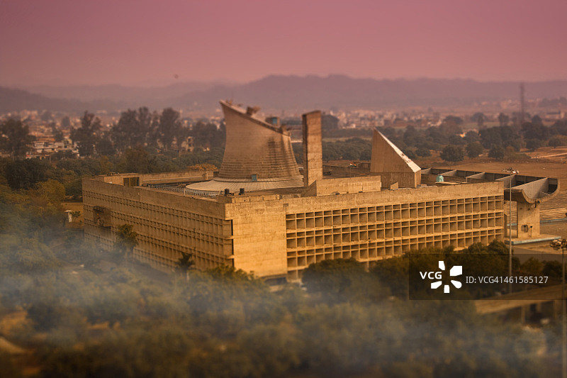 印度昌迪加尔议会宫日落景色图片素材