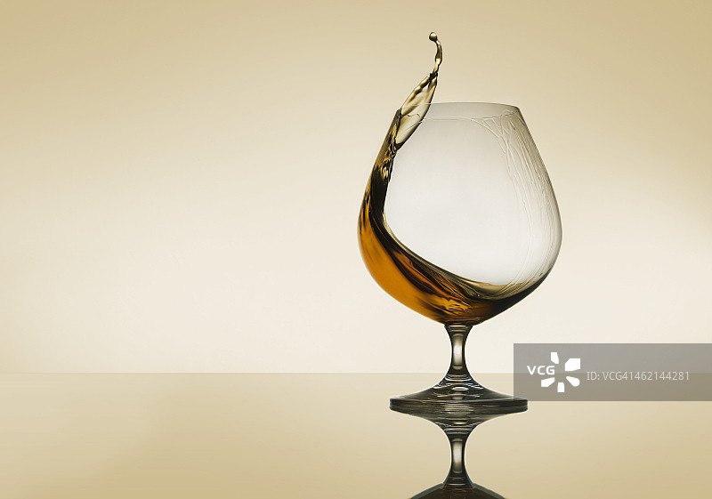 白兰地酒杯图片素材