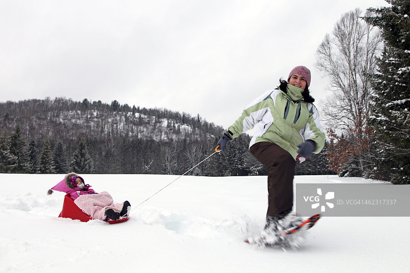 雪鞋时光图片素材