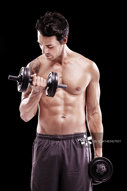 锻炼你的肱二头肌！图片素材