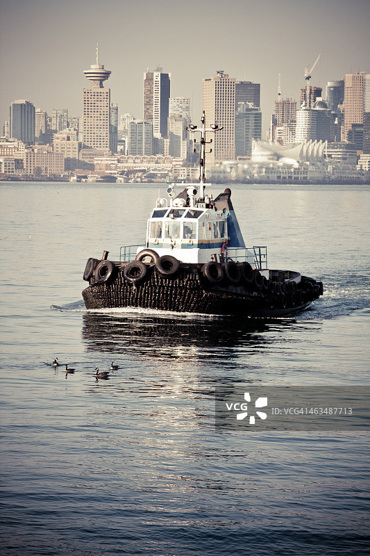 温哥华港的拖船图片素材