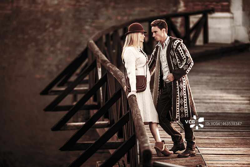 复古风情侣时尚图片素材