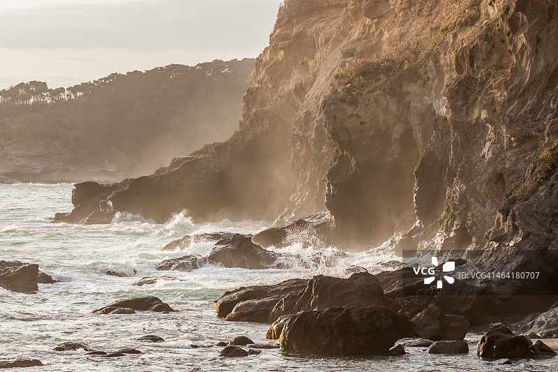海上的烟雾图片素材