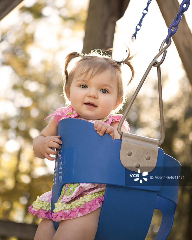 公园里的下午时光图片素材