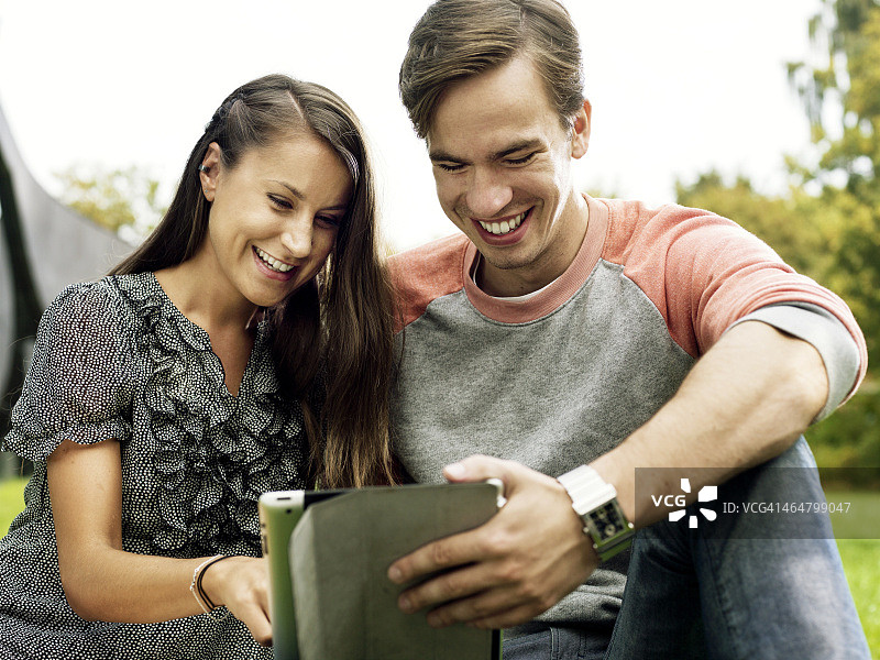 校园里的大学生图片素材