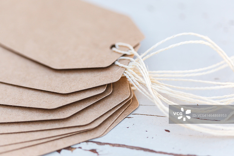 行李或包裹的棕色标签图片素材