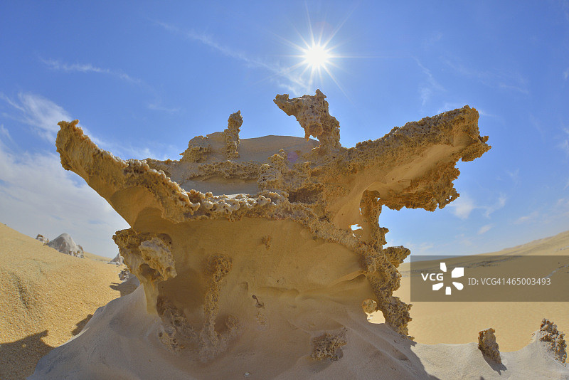 风化的岩石图片素材