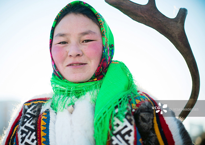 涅涅茨族女人肖像图片素材