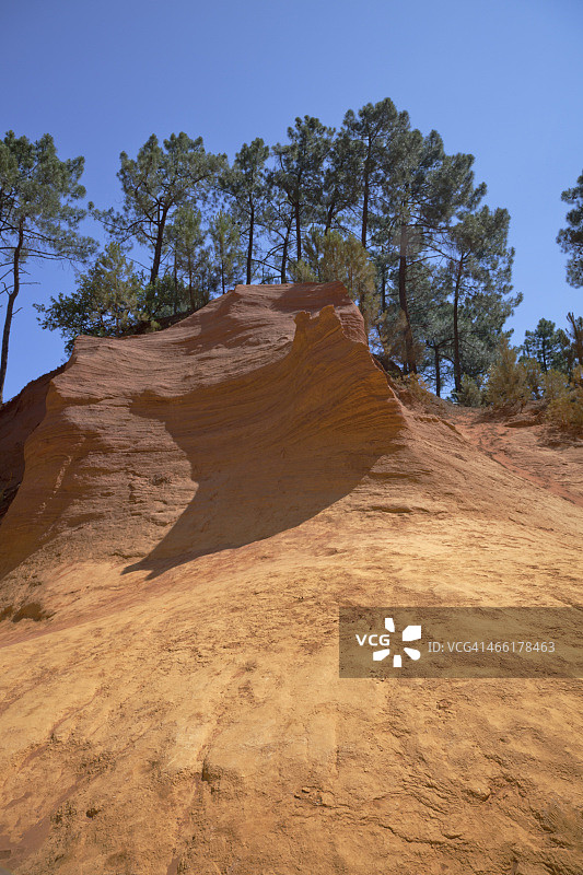 鲁西荣普罗旺斯的赭石采石场图片素材